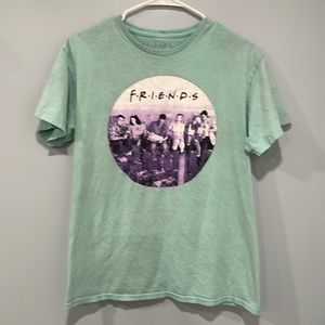 Friends tshirt medium